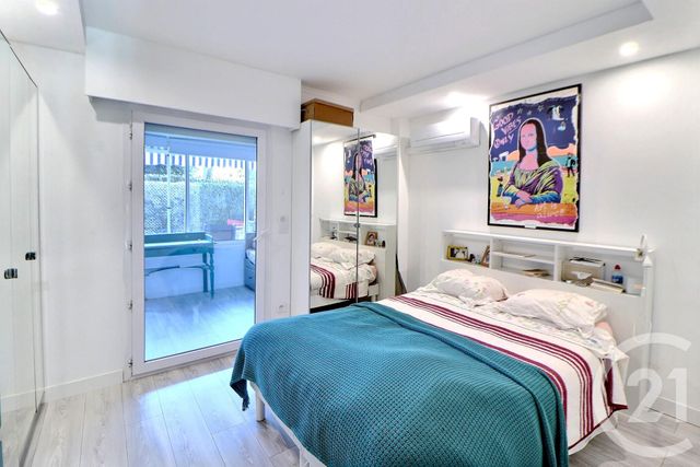 Appartement T3 à vendre - 3 pièces - 60 m2 - St Raphael - 83 - PROVENCE-ALPES-COTE-D-AZUR