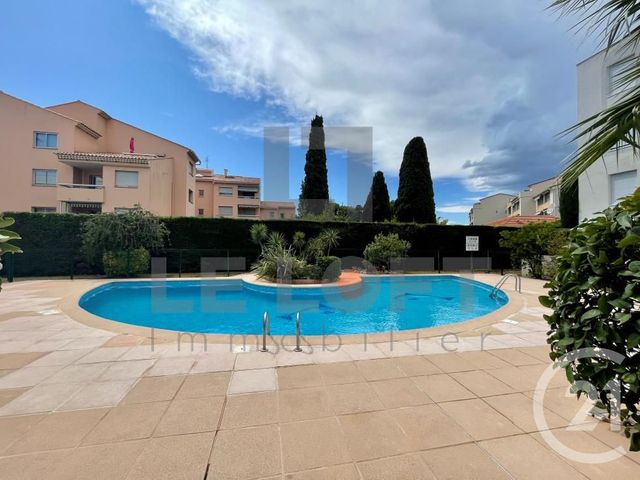 Appartement T3 à vendre - 3 pièces - 60 m2 - St Raphael - 83 - PROVENCE-ALPES-COTE-D-AZUR