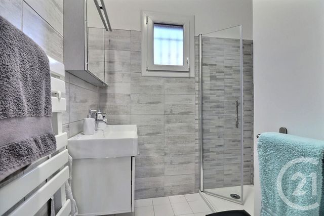 Afficher la photo en grand Maison à vendre - 5 pièces - 132 m2 - Frejus - 83 - PROVENCE-ALPES-COTE-D-AZUR