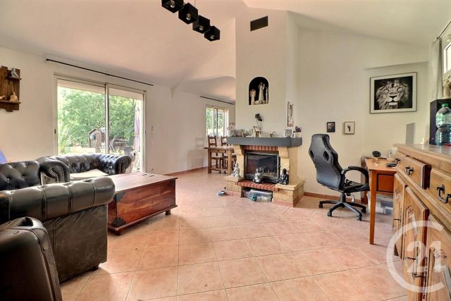 Maison &agrave; vendre - 4 pi&egrave;ces - 90 m2 - Roquebrune Sur Argens - 83 - PROVENCE-ALPES-COTE-D-AZUR