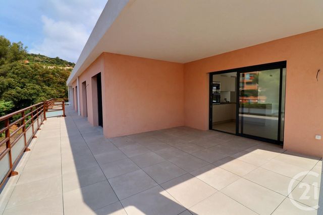 Appartement T4 à vendre - 4 pièces - 98,02 m2 - St Raphael - 83 - PROVENCE-ALPES-COTE-D-AZUR