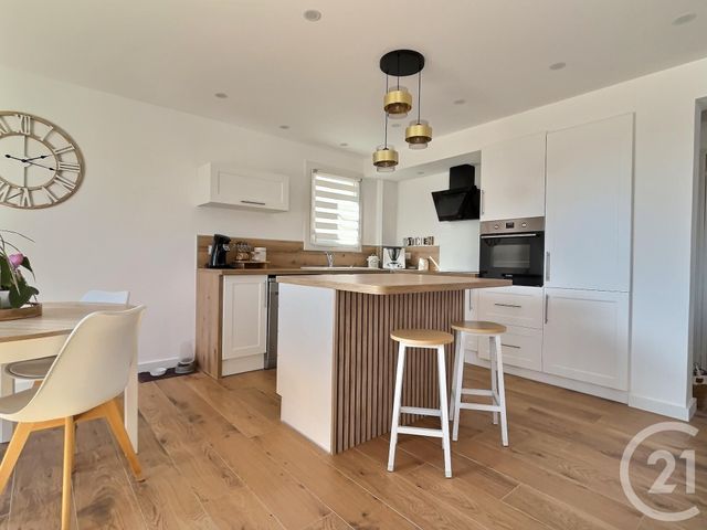 Appartement T3 à vendre - 3 pièces - 71,07 m2 - St Raphael - 83 - PROVENCE-ALPES-COTE-D-AZUR