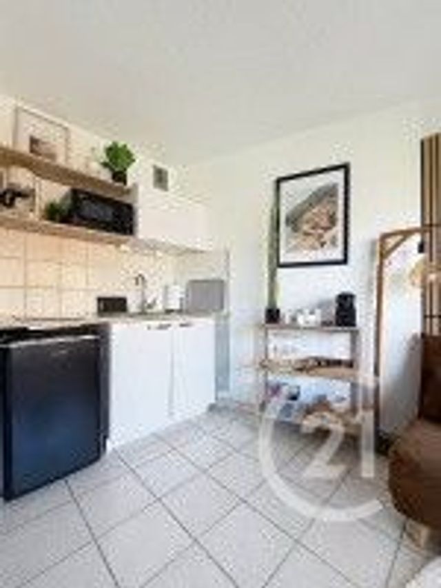 Appartement T1 &agrave; vendre - 1 pi&egrave;ce - 24,93 m2 - Frejus - 83 - PROVENCE-ALPES-COTE-D-AZUR