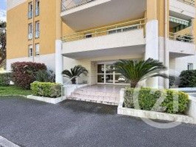 Appartement T1 &agrave; vendre - 1 pi&egrave;ce - 24,93 m2 - Frejus - 83 - PROVENCE-ALPES-COTE-D-AZUR