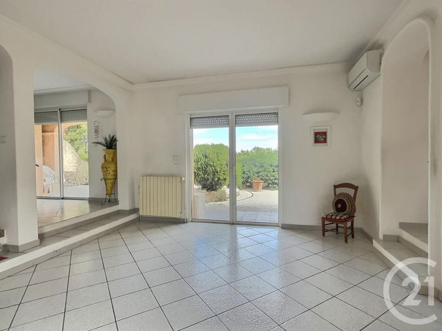 Afficher la photo en grand Maison à vendre - 5 pièces - 150,37 m2 - Les Issambres - 83 - PROVENCE-ALPES-COTE-D-AZUR