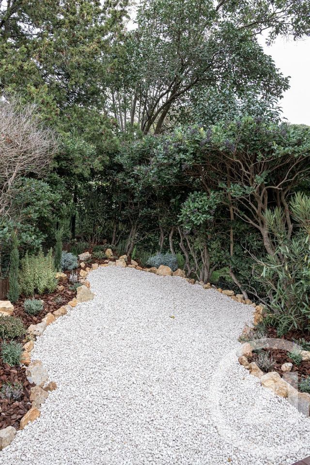 Appartement T2 à vendre - 2 pièces - 38 m2 - St Raphael - 83 - PROVENCE-ALPES-COTE-D-AZUR