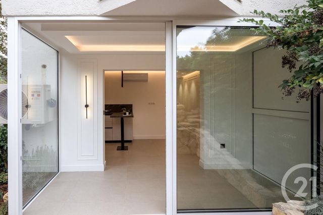 Appartement T2 à vendre - 2 pièces - 38 m2 - St Raphael - 83 - PROVENCE-ALPES-COTE-D-AZUR