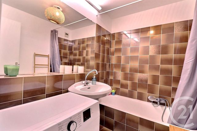 Appartement T2 à vendre - 2 pièces - 55,03 m2 - Frejus - 83 - PROVENCE-ALPES-COTE-D-AZUR