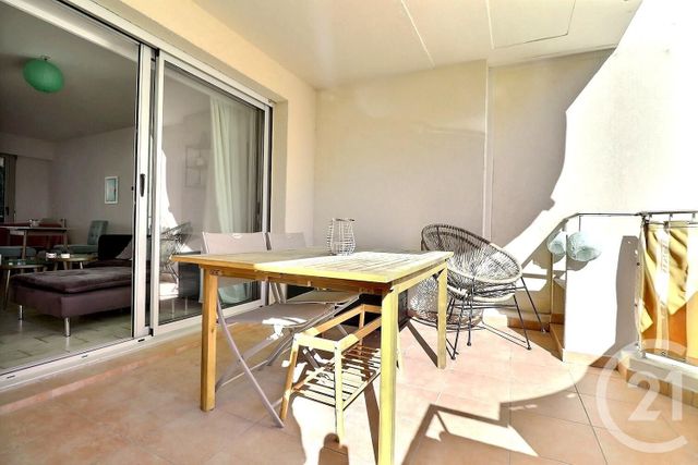 Appartement T2 à vendre - 2 pièces - 55,03 m2 - Frejus - 83 - PROVENCE-ALPES-COTE-D-AZUR