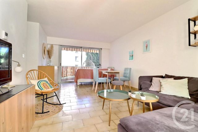 Appartement T2 à vendre - 2 pièces - 55,03 m2 - Frejus - 83 - PROVENCE-ALPES-COTE-D-AZUR
