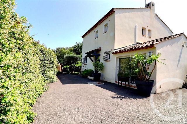 Maison à vendre - 4 pièces - 118 m2 - St Raphael - 83 - PROVENCE-ALPES-COTE-D-AZUR