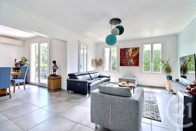 Maison à vendre - 4 pièces - 118 m2 - St Raphael - 83 - PROVENCE-ALPES-COTE-D-AZUR