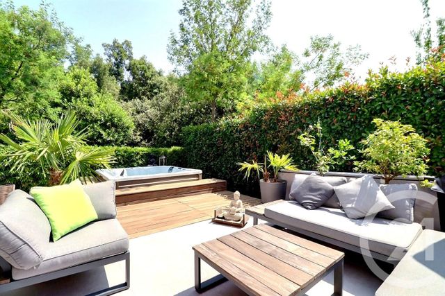 Maison à vendre - 4 pièces - 118 m2 - St Raphael - 83 - PROVENCE-ALPES-COTE-D-AZUR