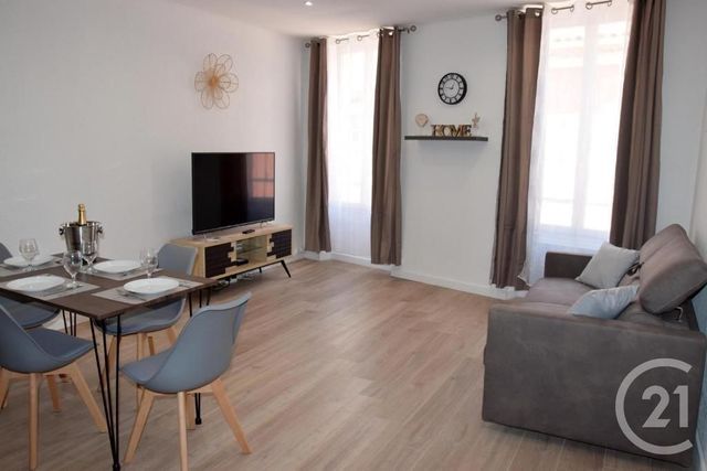 Appartement T2 à vendre - 2 pièces - 45,60 m2 - Frejus - 83 - PROVENCE-ALPES-COTE-D-AZUR