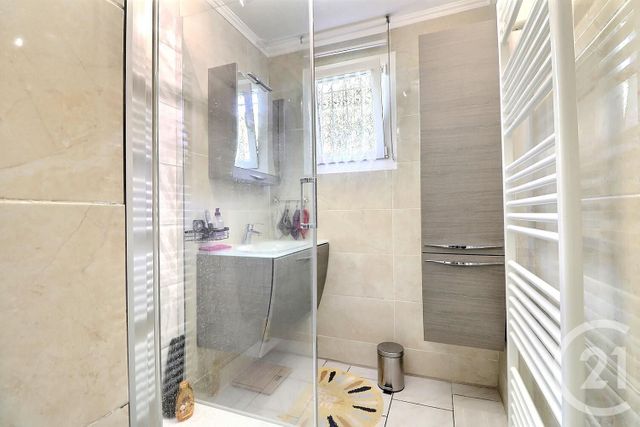 Maison à vendre - 4 pièces - 92 m2 - Frejus - 83 - PROVENCE-ALPES-COTE-D-AZUR