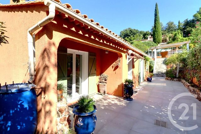 Maison à vendre - 4 pièces - 92 m2 - Frejus - 83 - PROVENCE-ALPES-COTE-D-AZUR
