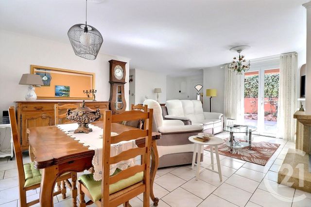 Maison à vendre - 4 pièces - 92 m2 - Frejus - 83 - PROVENCE-ALPES-COTE-D-AZUR