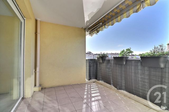 Appartement T4 &agrave; vendre - 4 pi&egrave;ces - 100 m2 - St Raphael - 83 - PROVENCE-ALPES-COTE-D-AZUR
