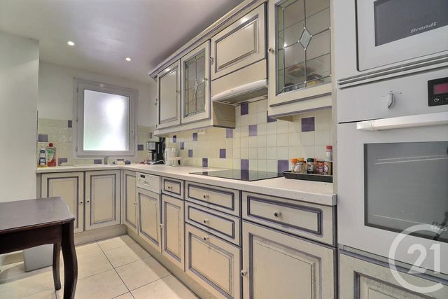 Appartement T4 &agrave; vendre - 4 pi&egrave;ces - 100 m2 - St Raphael - 83 - PROVENCE-ALPES-COTE-D-AZUR