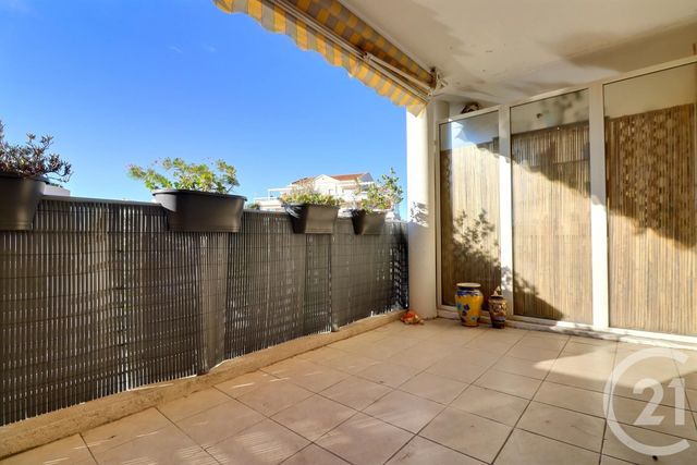 Appartement T4 &agrave; vendre - 4 pi&egrave;ces - 100 m2 - St Raphael - 83 - PROVENCE-ALPES-COTE-D-AZUR