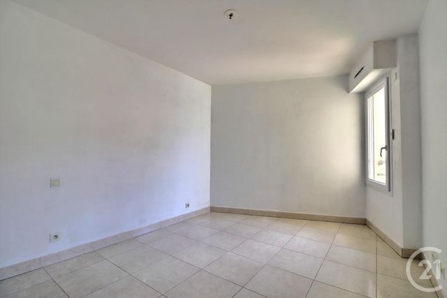 Appartement T4 &agrave; vendre - 4 pi&egrave;ces - 100 m2 - St Raphael - 83 - PROVENCE-ALPES-COTE-D-AZUR
