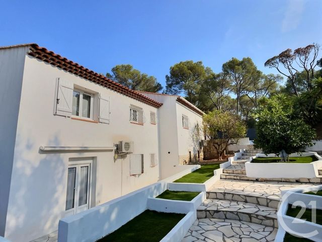 Maison à vendre - 5 pièces - 150,73 m2 - Frejus - 83 - PROVENCE-ALPES-COTE-D-AZUR