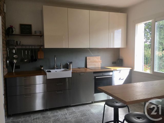 Afficher la photo en grand Maison à vendre - 8 pièces - 200 m2 - Frejus - 83 - PROVENCE-ALPES-COTE-D-AZUR