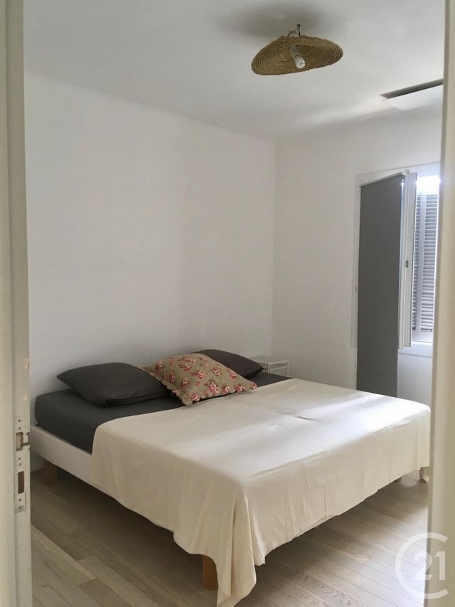 Afficher la photo en grand Maison à vendre - 8 pièces - 200 m2 - Frejus - 83 - PROVENCE-ALPES-COTE-D-AZUR