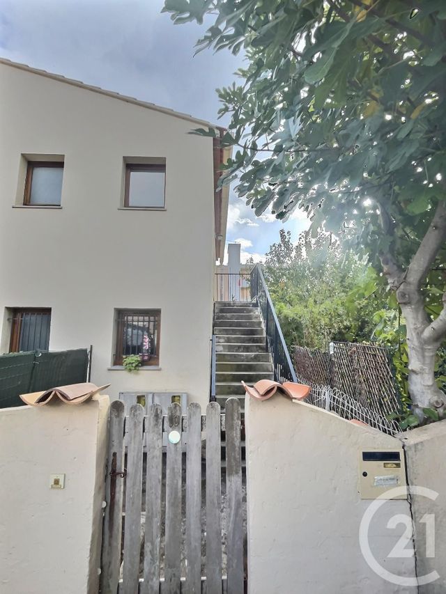 Appartement F3 à vendre - 3 pièces - 63 m2 - Frejus - 83 - PROVENCE-ALPES-COTE-D-AZUR