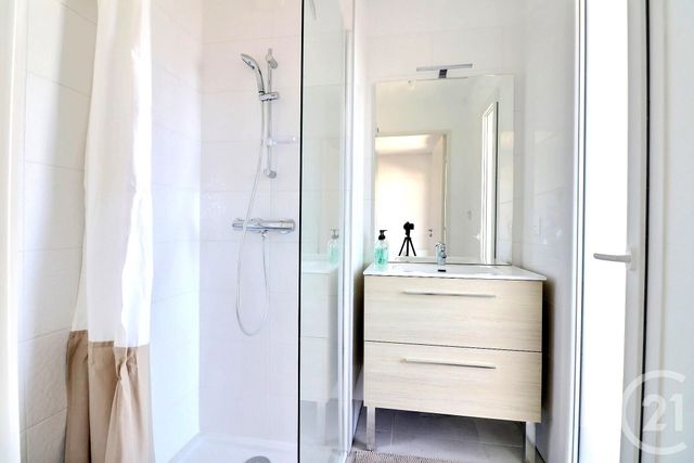 Appartement F4 à vendre - 4 pièces - 86,46 m2 - Frejus - 83 - PROVENCE-ALPES-COTE-D-AZUR