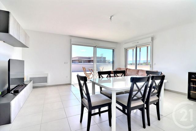 Appartement F4 à vendre - 4 pièces - 86,46 m2 - Frejus - 83 - PROVENCE-ALPES-COTE-D-AZUR