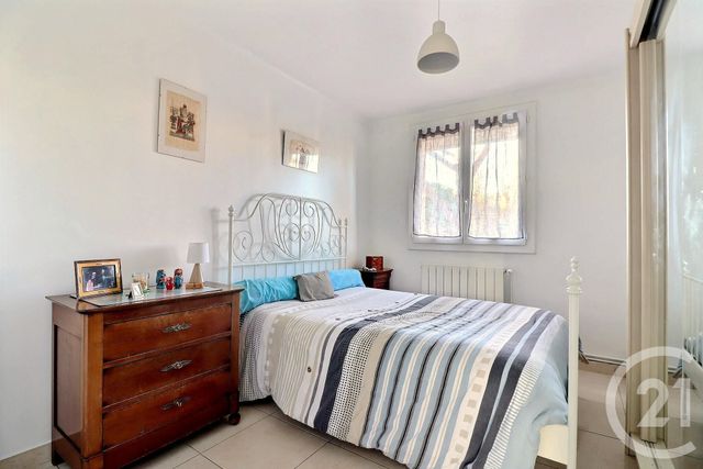 Appartement F3 à vendre - 3 pièces - 58,25 m2 - Frejus - 83 - PROVENCE-ALPES-COTE-D-AZUR