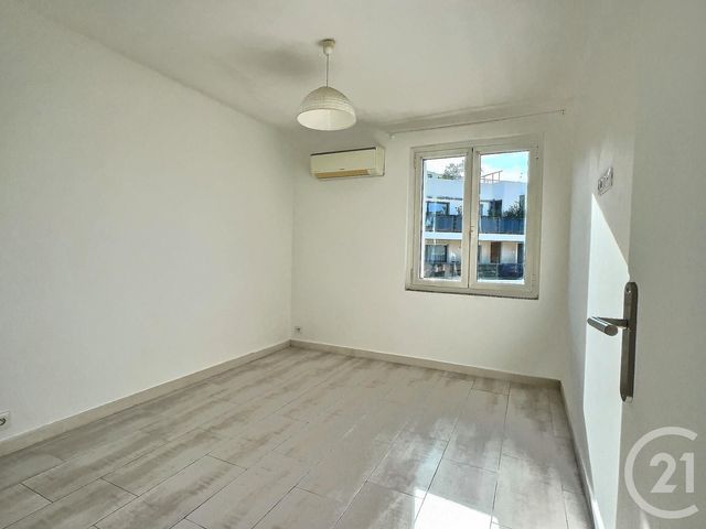 Appartement à vendre - 4 pièces - 70,88 m2 - Frejus - 83 - PROVENCE-ALPES-COTE-D-AZUR