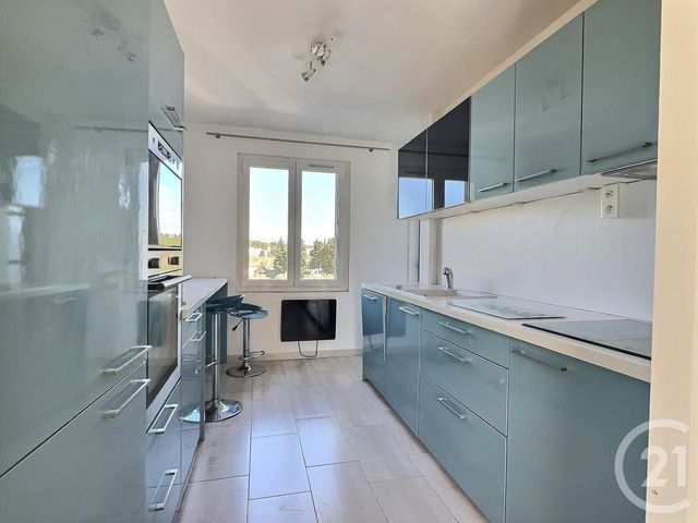 Appartement à vendre - 4 pièces - 70,88 m2 - Frejus - 83 - PROVENCE-ALPES-COTE-D-AZUR