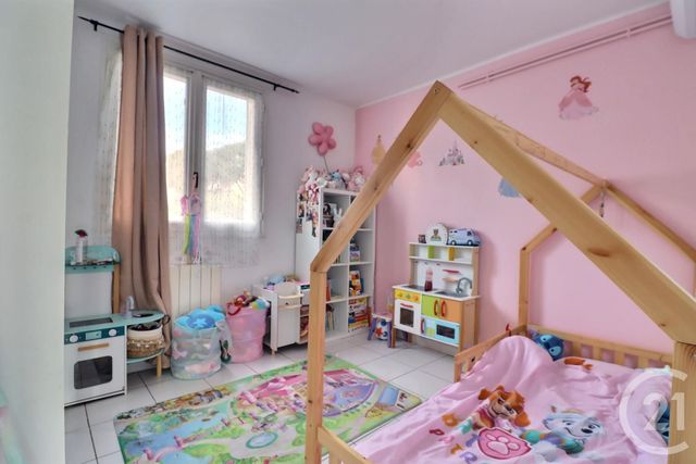 Appartement T4 &agrave; vendre - 4 pi&egrave;ces - 68,19 m2 - St Raphael - 83 - PROVENCE-ALPES-COTE-D-AZUR