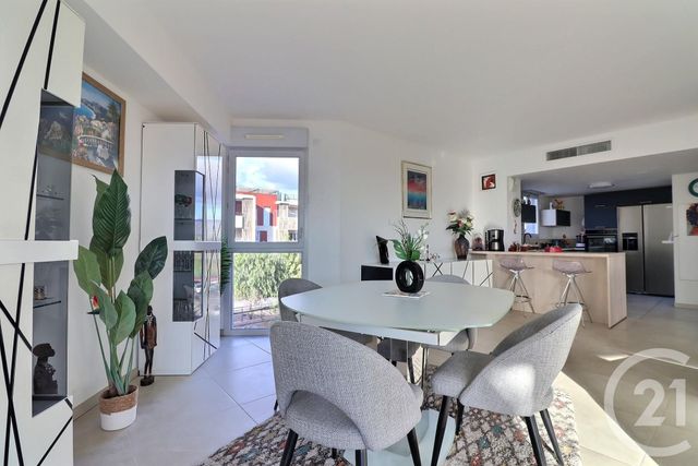 Appartement T4 &agrave; vendre - 4 pi&egrave;ces - 114 m2 - Frejus - 83 - PROVENCE-ALPES-COTE-D-AZUR