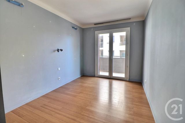 Appartement F4 &agrave; vendre - 4 pi&egrave;ces - 94,74 m2 - St Raphael - 83 - PROVENCE-ALPES-COTE-D-AZUR