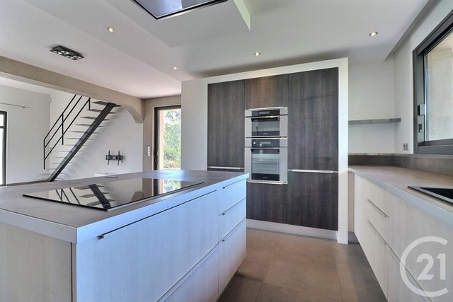 Maison &agrave; vendre - 6 pi&egrave;ces - 148 m2 - Frejus - 83 - PROVENCE-ALPES-COTE-D-AZUR