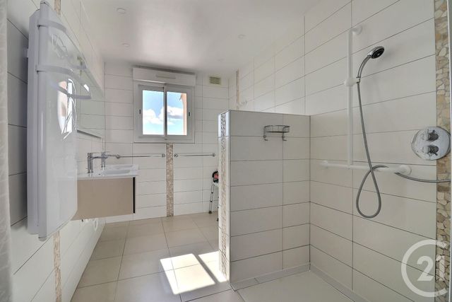 Maison &agrave; vendre - 4 pi&egrave;ces - 100 m2 - Frejus - 83 - PROVENCE-ALPES-COTE-D-AZUR