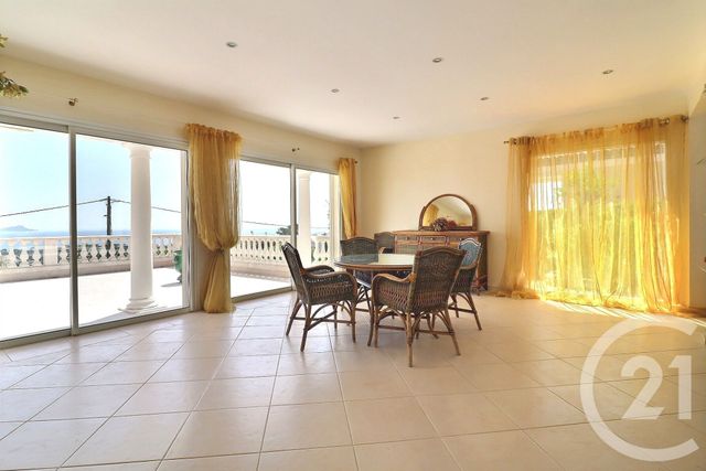 Maison &agrave; vendre - 6 pi&egrave;ces - 245 m2 - Frejus - 83 - PROVENCE-ALPES-COTE-D-AZUR