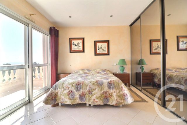 Maison &agrave; vendre - 6 pi&egrave;ces - 245 m2 - Frejus - 83 - PROVENCE-ALPES-COTE-D-AZUR