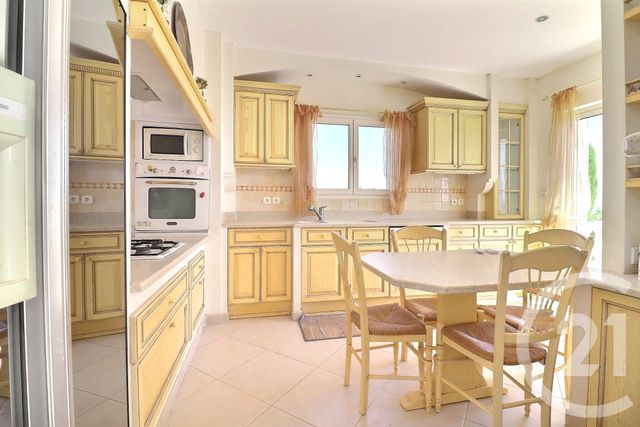 Maison &agrave; vendre - 6 pi&egrave;ces - 245 m2 - Frejus - 83 - PROVENCE-ALPES-COTE-D-AZUR
