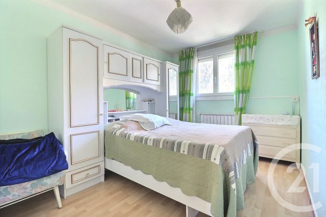 Appartement F3 &agrave; vendre - 3 pi&egrave;ces - 61,33 m2 - St Raphael - 83 - PROVENCE-ALPES-COTE-D-AZUR