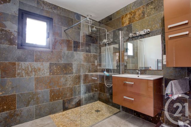 Maison &agrave; vendre - 6 pi&egrave;ces - 200 m2 - Puget Sur Argens - 83 - PROVENCE-ALPES-COTE-D-AZUR