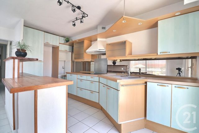 Appartement T4 &agrave; vendre - 4 pi&egrave;ces - 82,88 m2 - St Raphael - 83 - PROVENCE-ALPES-COTE-D-AZUR