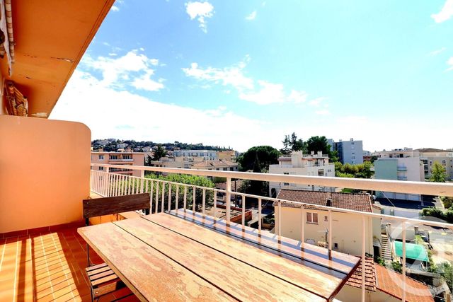 Appartement T3 &agrave; vendre - 3 pi&egrave;ces - 64,80 m2 - St Raphael - 83 - PROVENCE-ALPES-COTE-D-AZUR