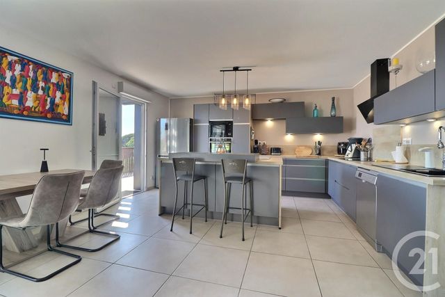 Appartement T4 &agrave; vendre - 4 pi&egrave;ces - 104,33 m2 - Frejus - 83 - PROVENCE-ALPES-COTE-D-AZUR